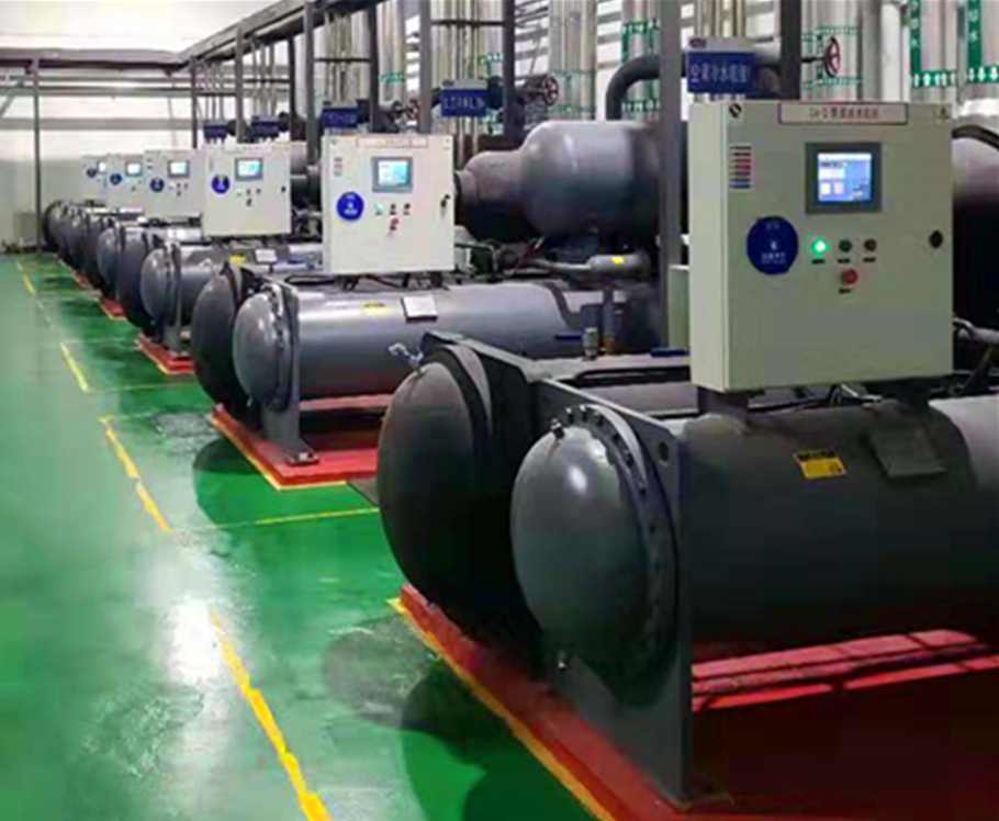 螺桿式冷水機產生異味的可能原因是什么？